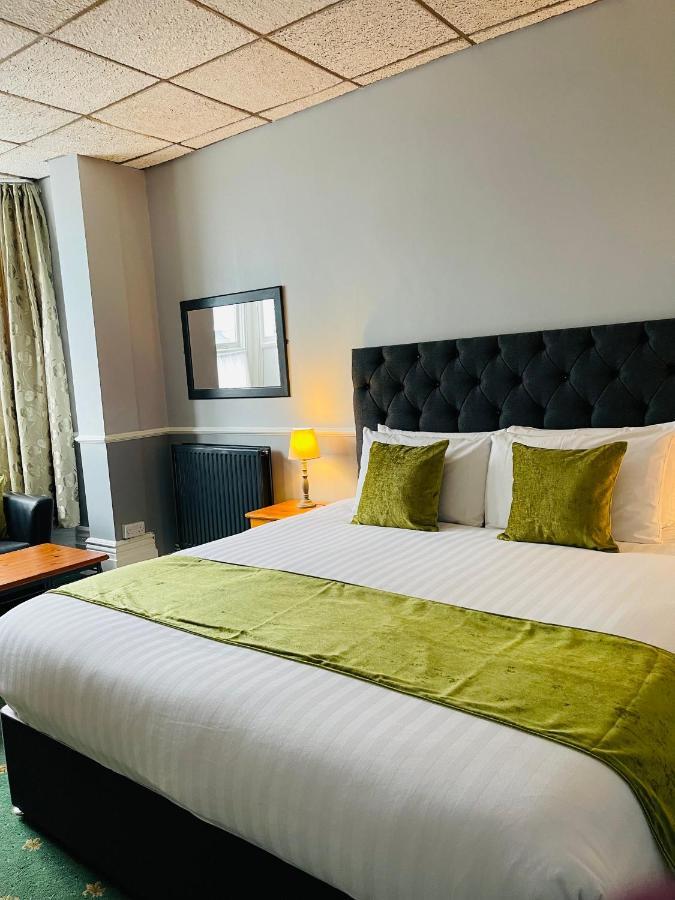 Palm Court B&B Ильфракомб Экстерьер фото