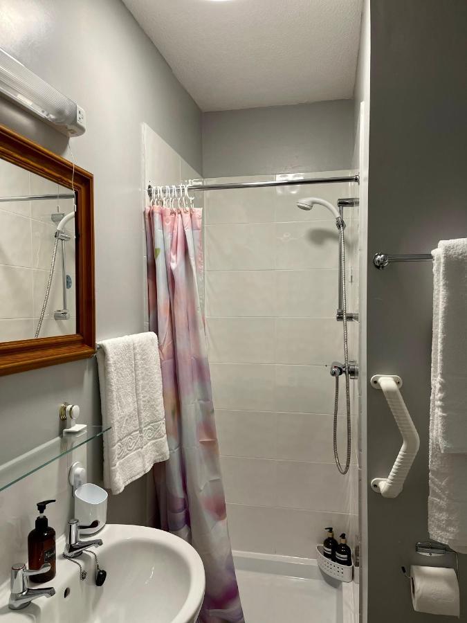 Palm Court B&B Ильфракомб Экстерьер фото