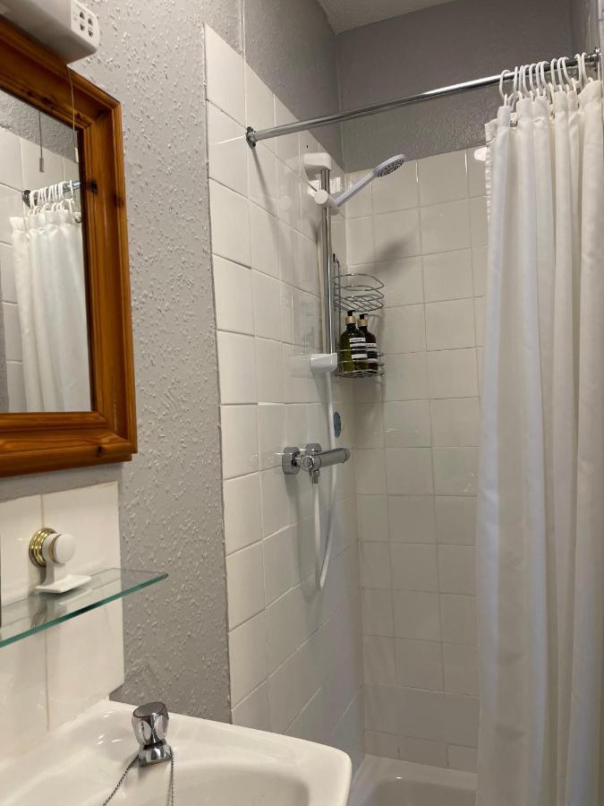 Palm Court B&B Ильфракомб Экстерьер фото