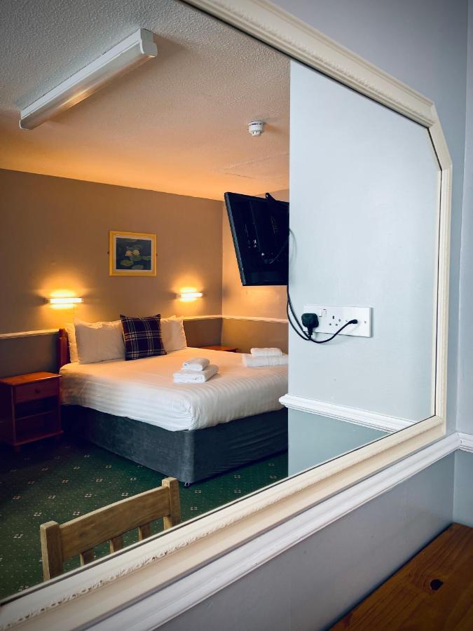 Palm Court B&B Ильфракомб Экстерьер фото