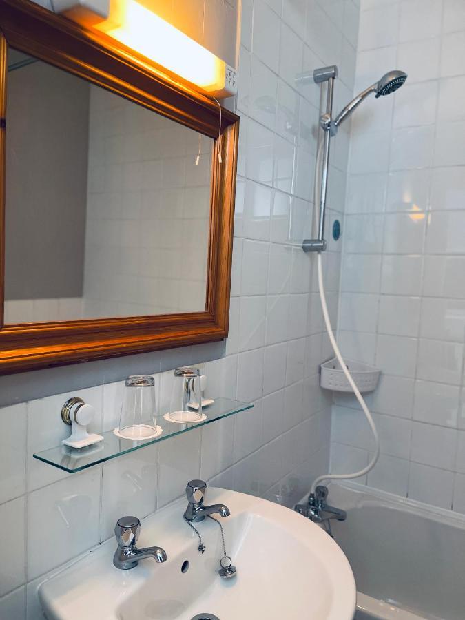 Palm Court B&B Ильфракомб Экстерьер фото